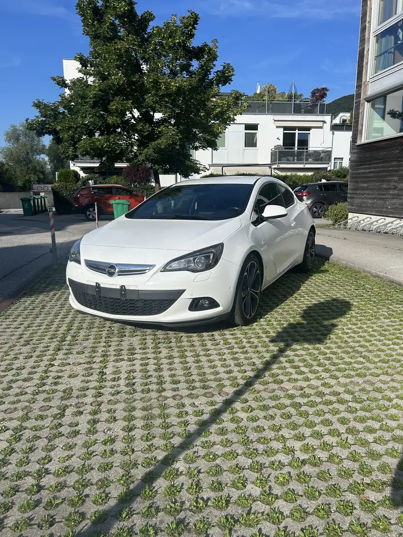 Opel Astra GTC 1,4 Turbo Ecotec Edition Start/Stop System - 2