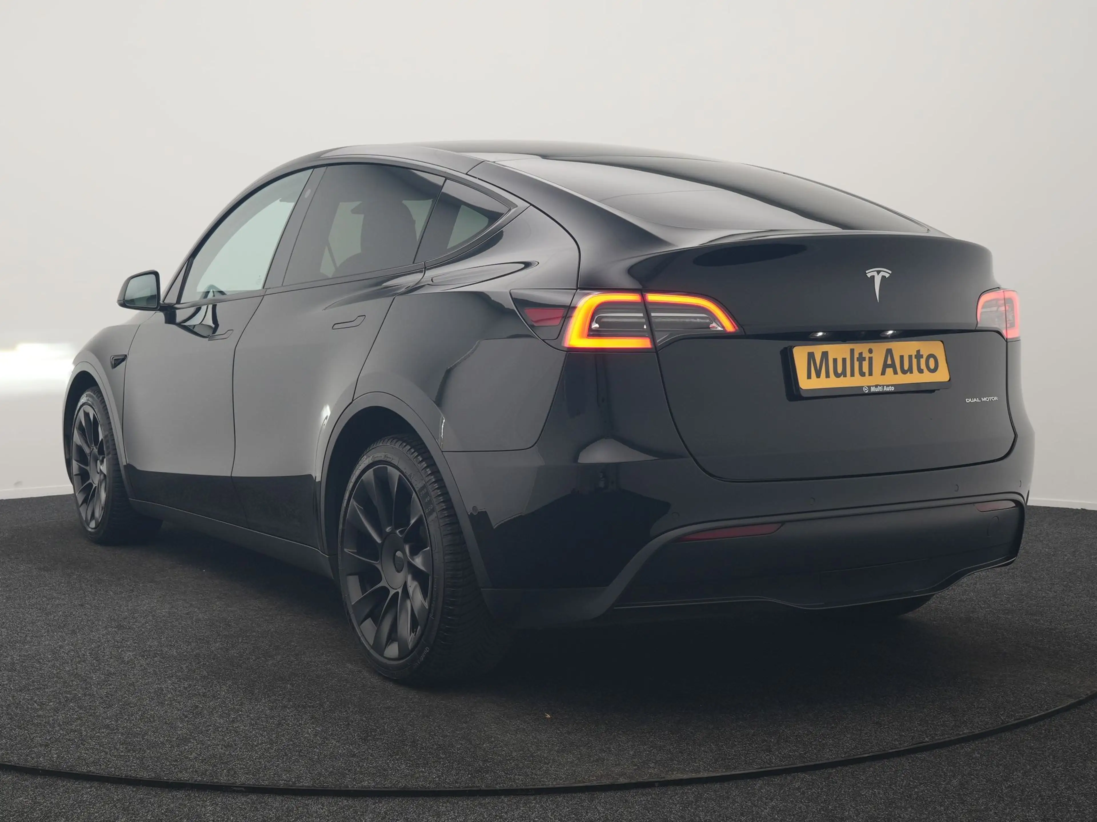 Tesla Model Y Dual Motor Long Range AWD 441 pk | Trekhaak Afn. | — photo 25