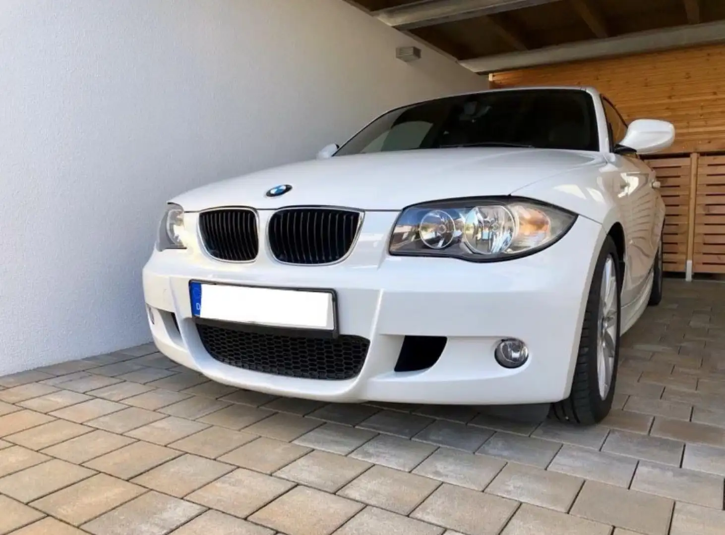 BMW 116 116i M-Sportpaket Weiß - 1