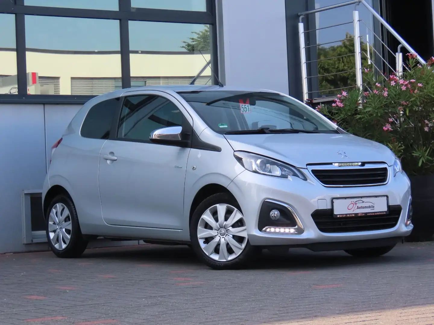 Peugeot 108 Style CarPlay DAB Gris - 2