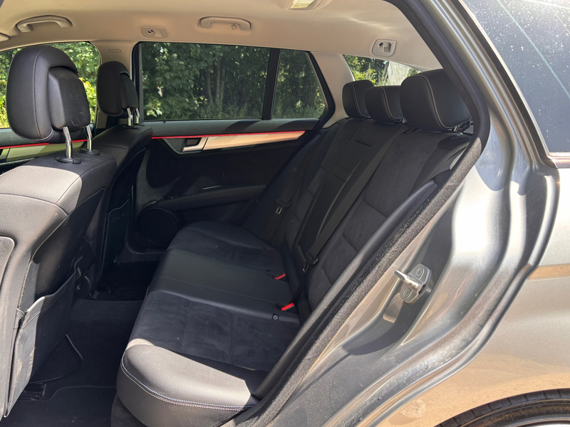 Mercedes-Benz C 180 Estate CDI BlueEFFICIENCY Business Class Elegance — photo 11