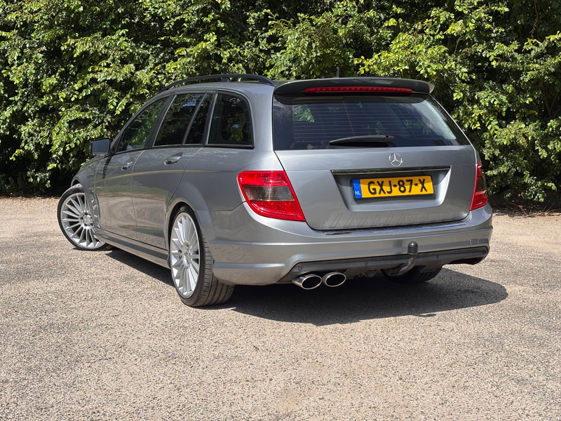 Mercedes-Benz C 180 Estate CDI BlueEFFICIENCY Business Class Elegance — photo 2
