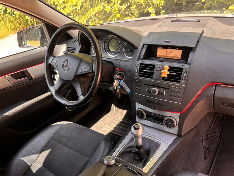 Mercedes-Benz C 180 Estate CDI BlueEFFICIENCY Business Class Elegance — photo 3