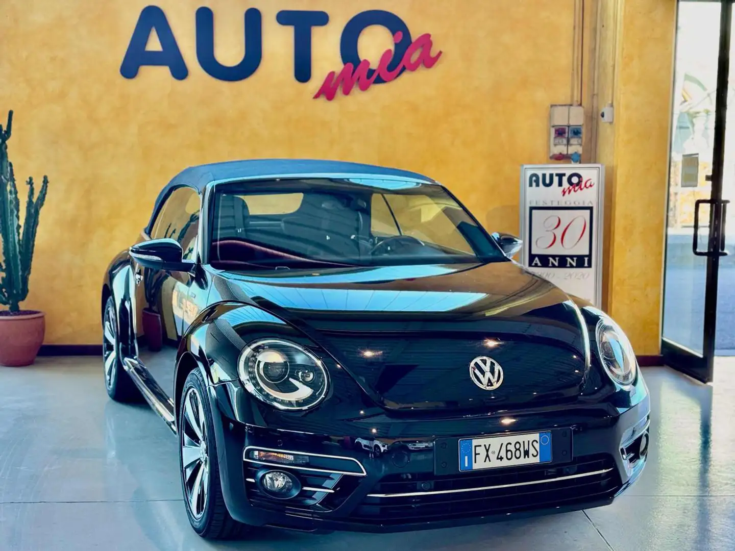 Volkswagen Maggiolino Cabrio 1.2 TSI Allstar BlueMotion Technology Nero - 1