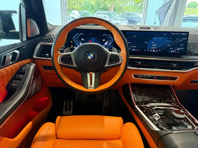 BMW X7 view 14