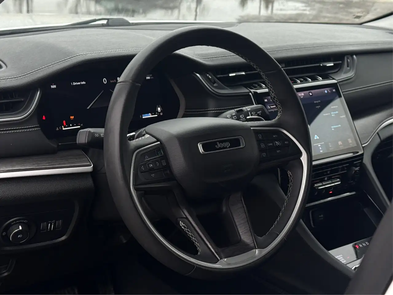 Jeep Grand Cherokee снимка Jeep Grand Cherokee