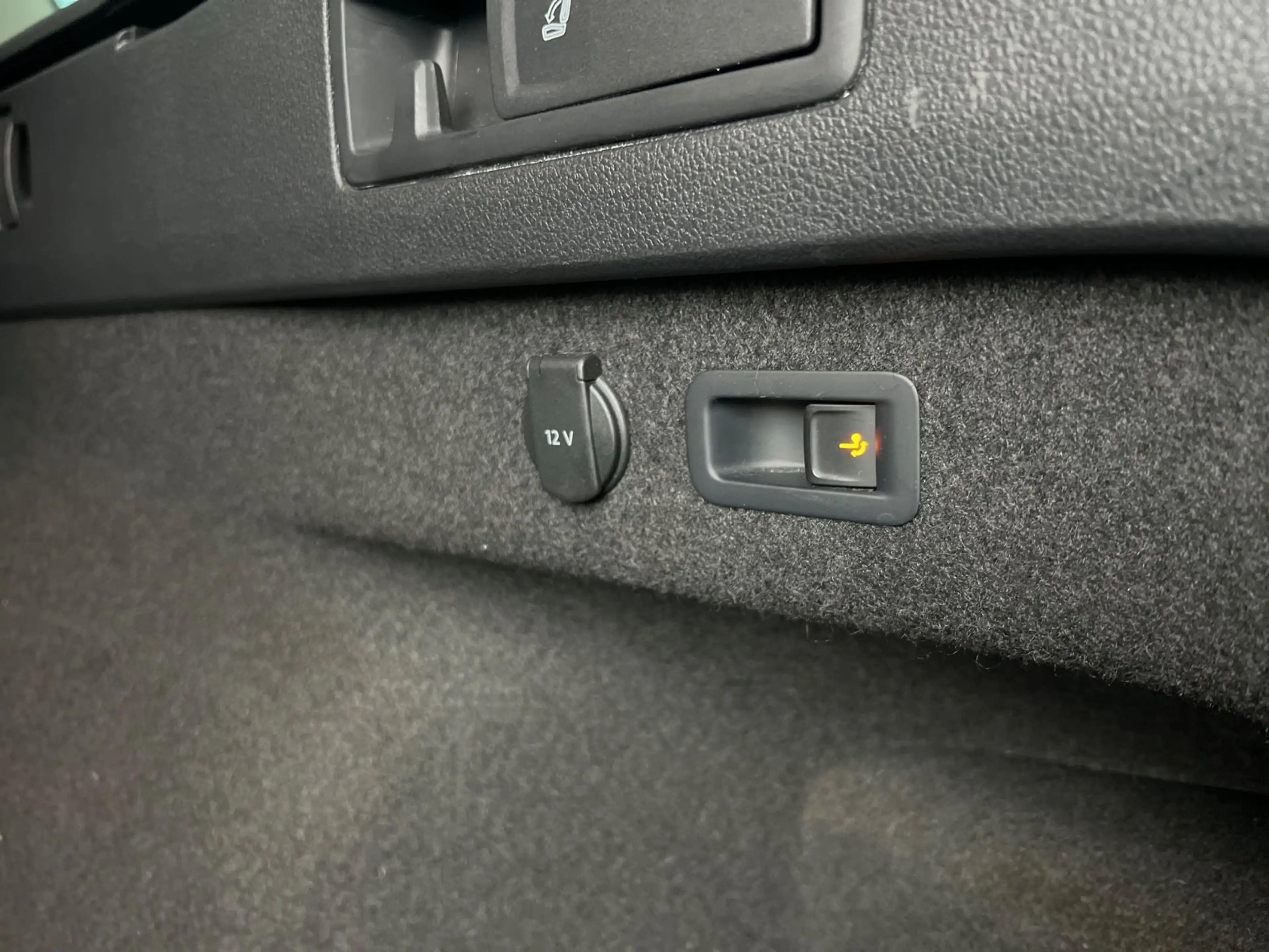 Volkswagen Passat Alltrack Passat Highline/ 4x4/ DYNAUDIO/ MASSAGE/ AHK/ — photo 42