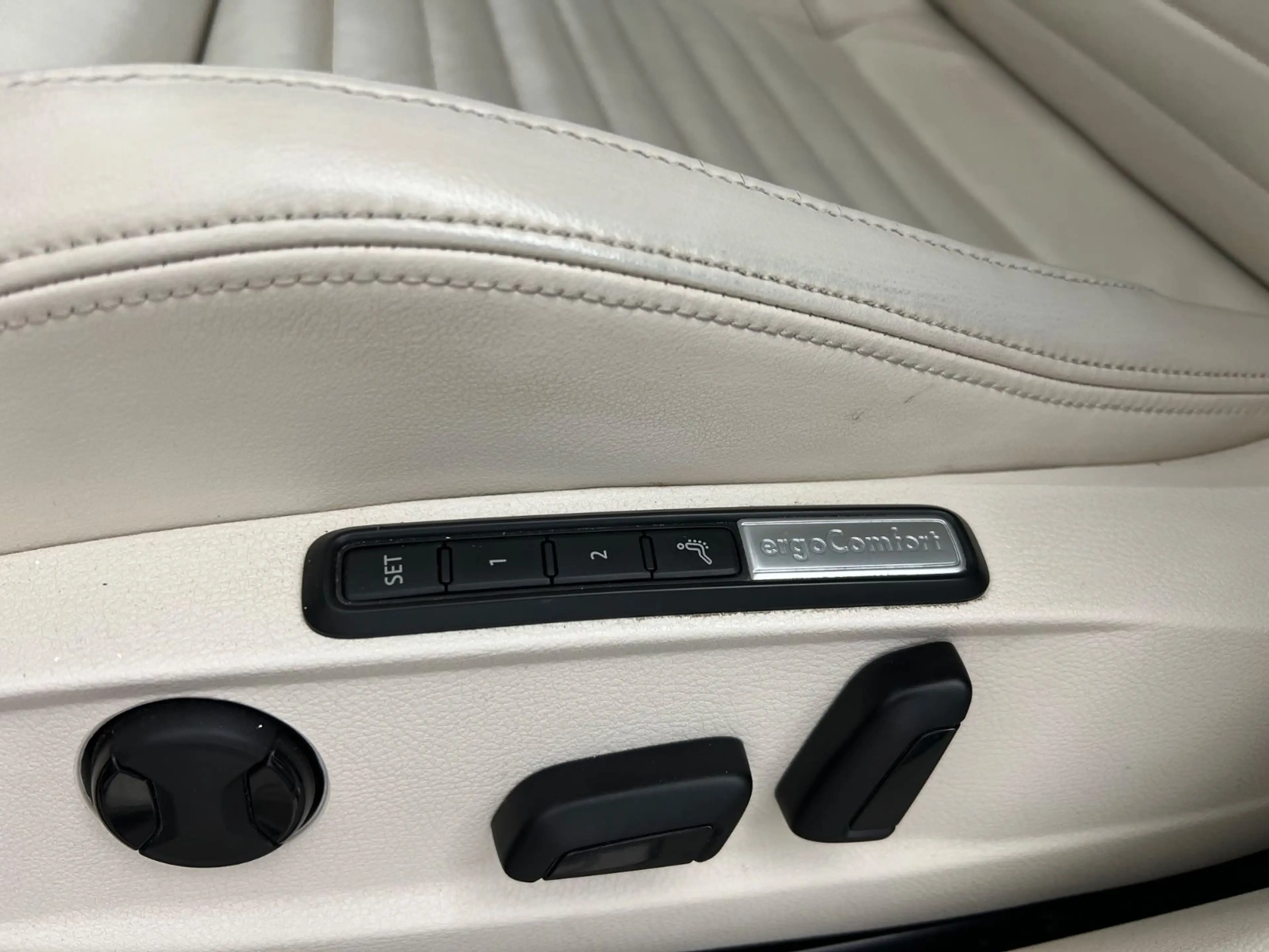 Volkswagen Passat Alltrack Passat Highline/ 4x4/ DYNAUDIO/ MASSAGE/ AHK/ — photo 19