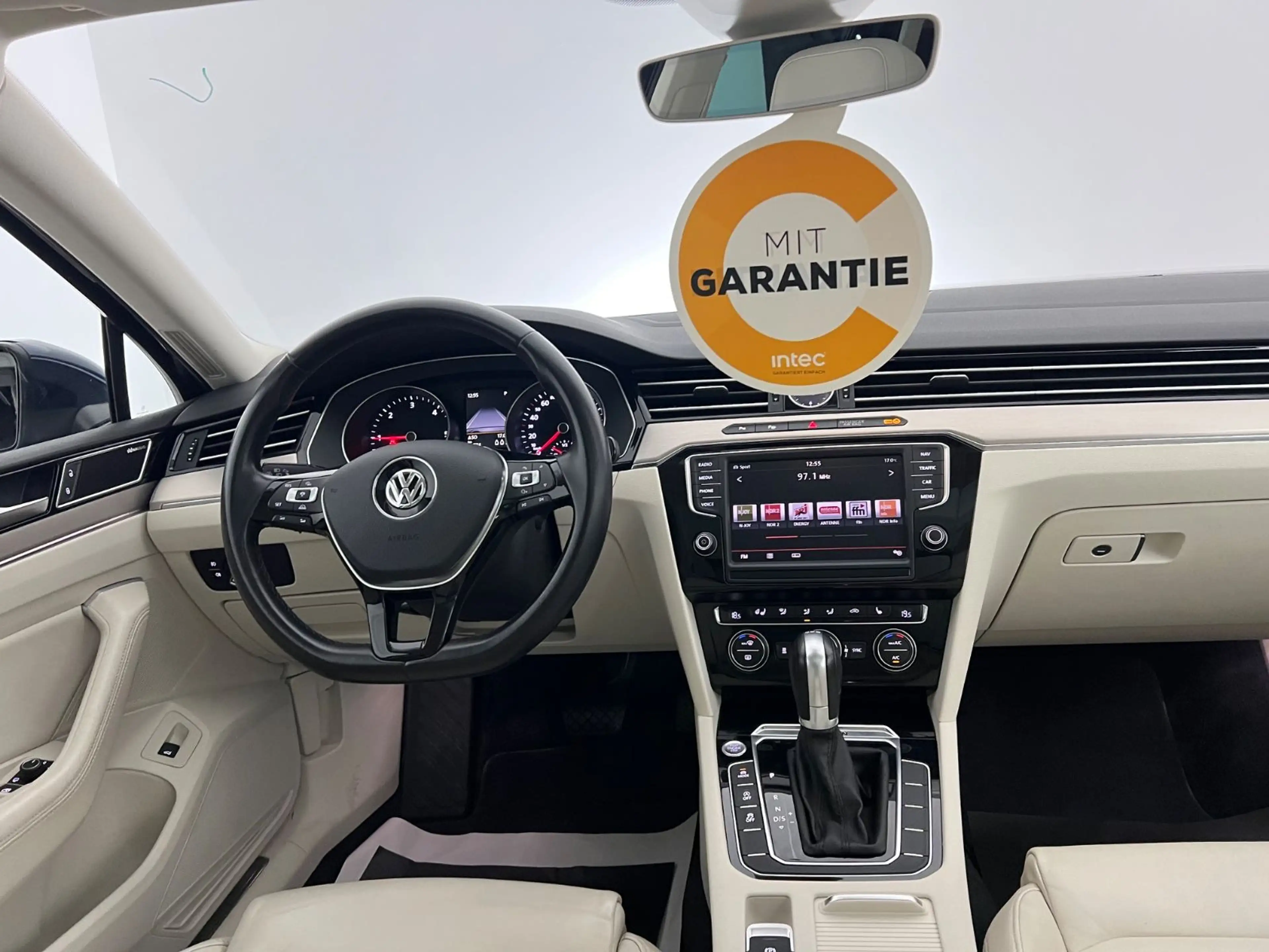 Volkswagen Passat Alltrack Passat Highline/ 4x4/ DYNAUDIO/ MASSAGE/ AHK/ — photo 13
