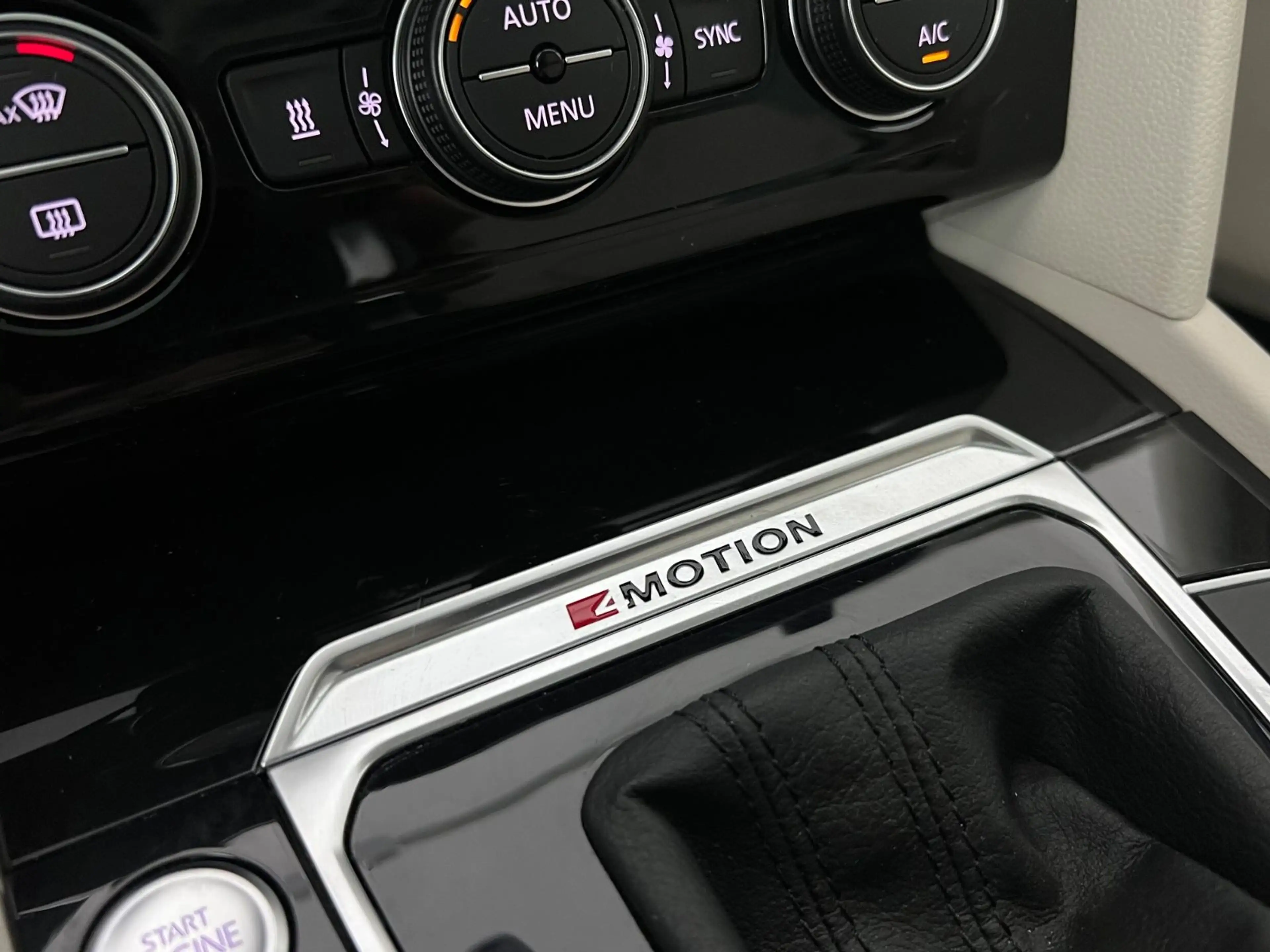 Volkswagen Passat Alltrack Passat Highline/ 4x4/ DYNAUDIO/ MASSAGE/ AHK/ — photo 33