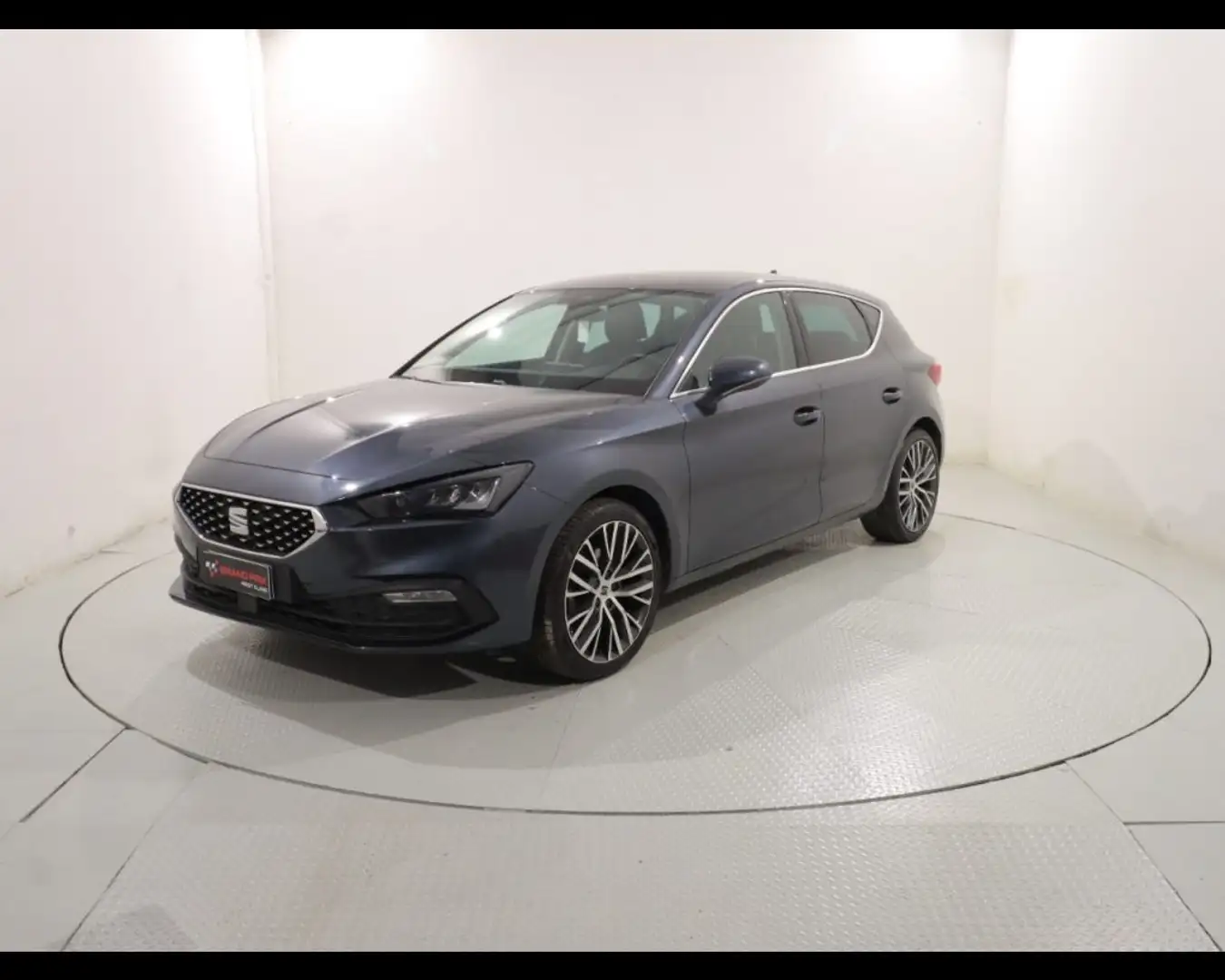 SEAT Leon 1.5 eTSI 150 CV DSG Xcellence Gris - 2