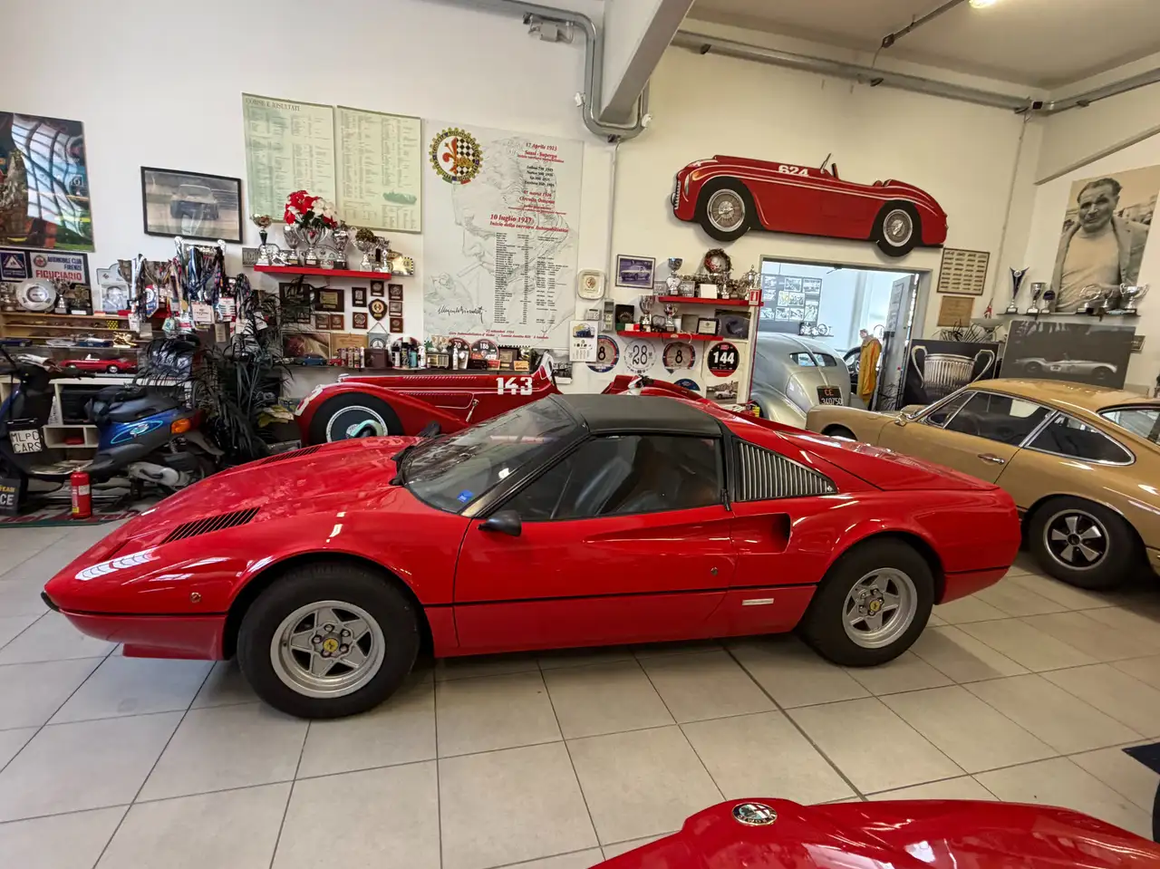 Ferrari 208 GTS, foto 7
