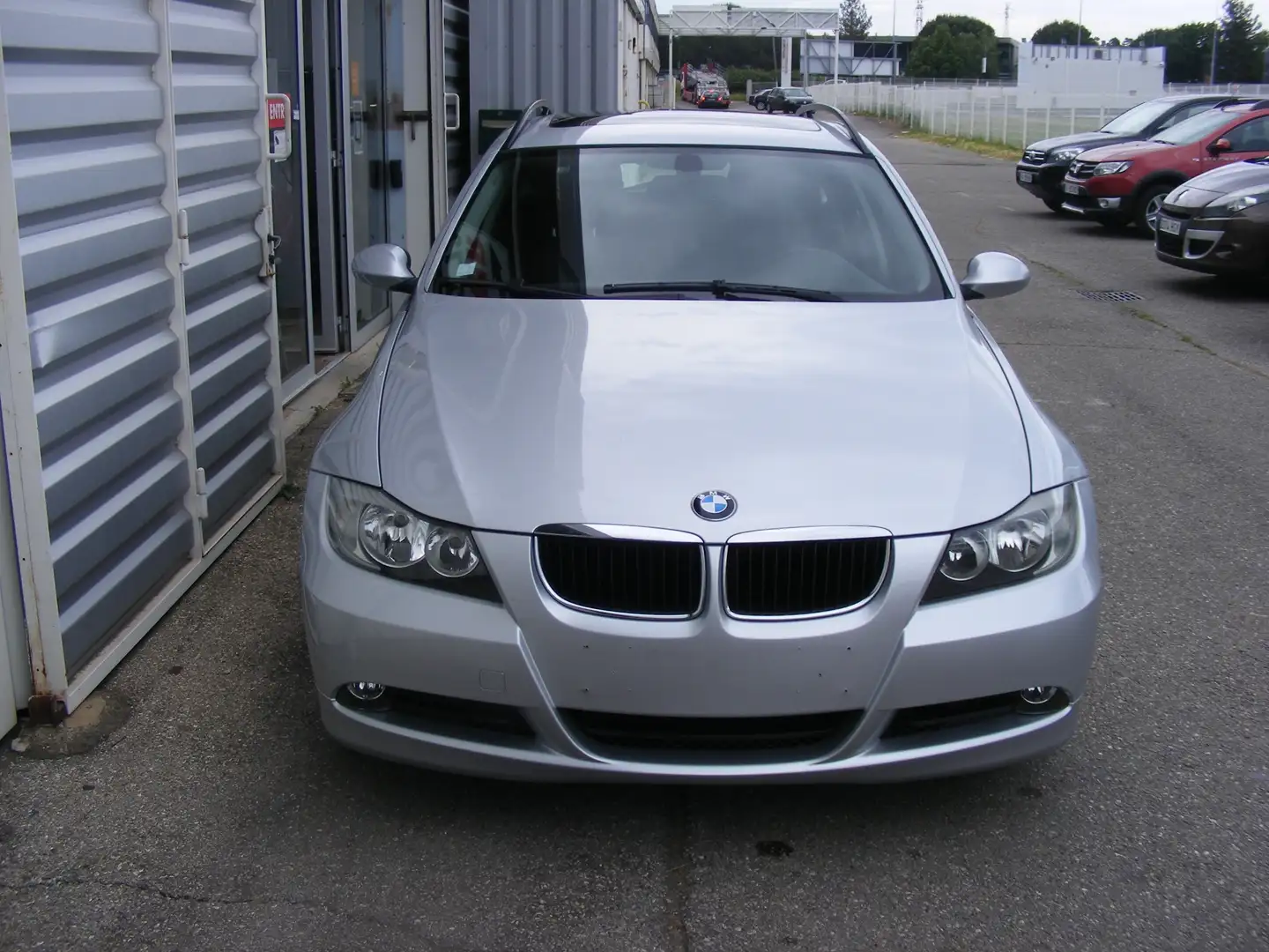 BMW 318 (E91) 318D 122CH CONFORT Gris - 2