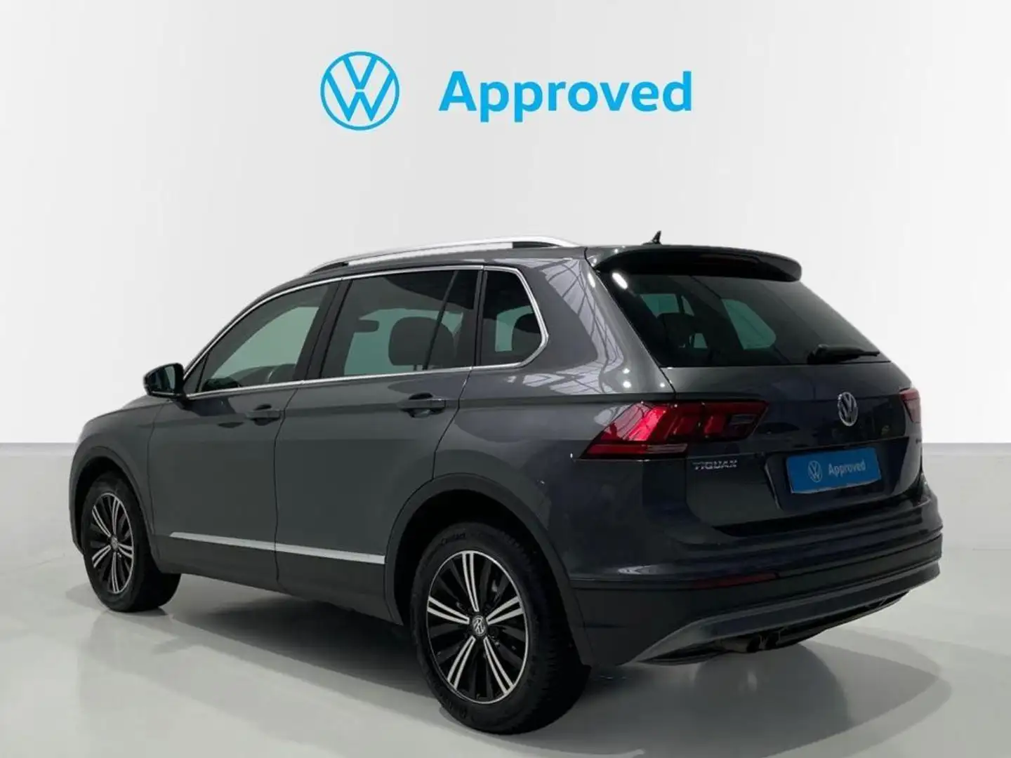 Volkswagen Tiguan 2.0TDI Advance 4Motion 110kW Gris - 2