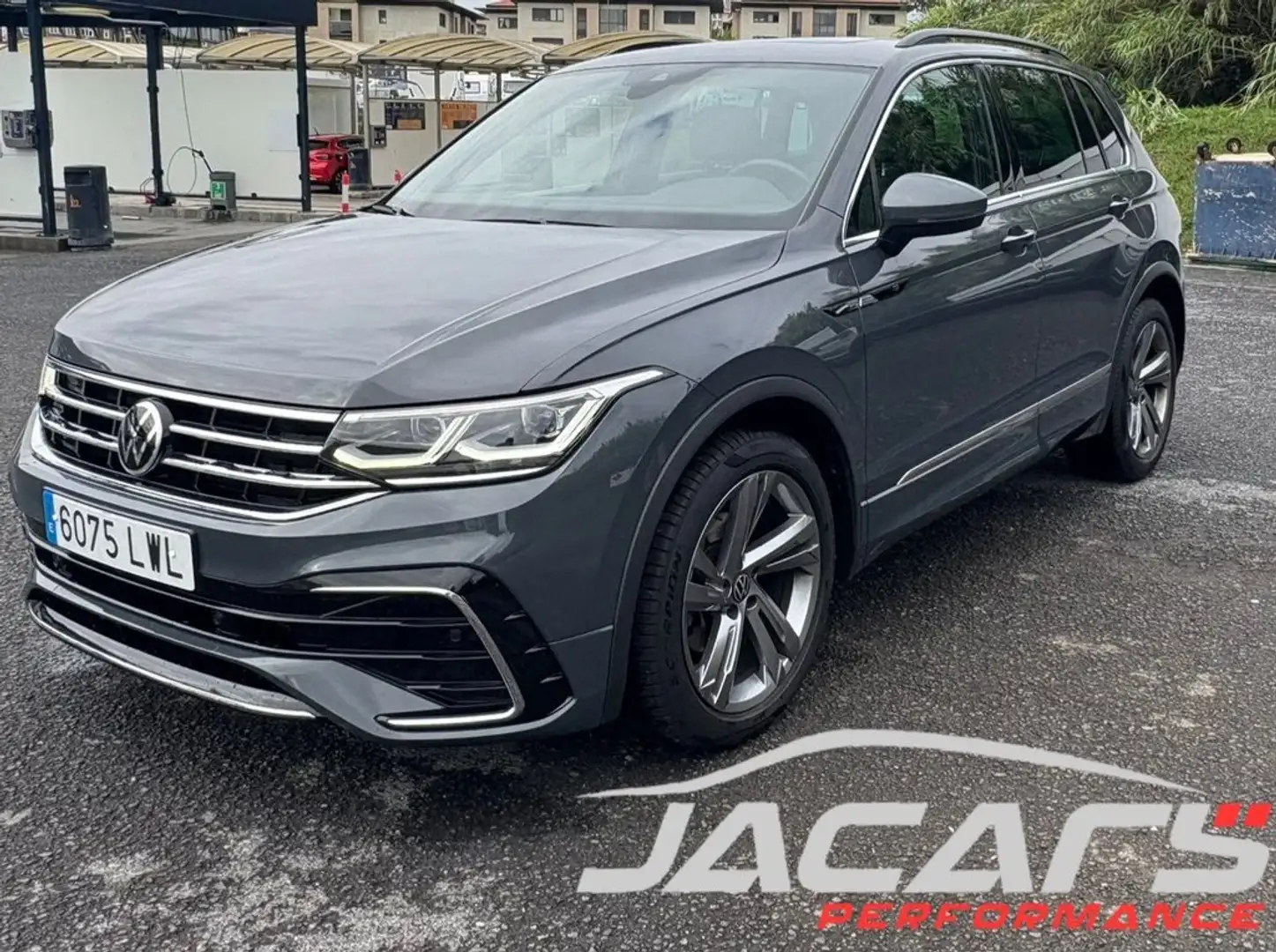 Volkswagen Tiguan R-Line 2.0 TDI 110kW (150CV) DSG Grau - 1