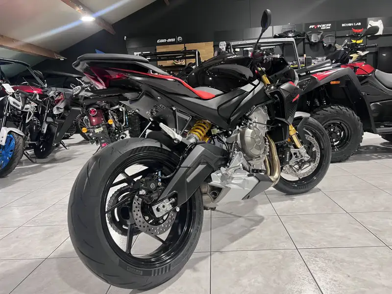 Aprilia Tuono - foto 3