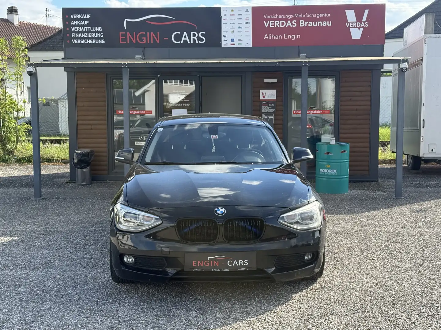 BMW 116 116d Aut Schwarz - 2
