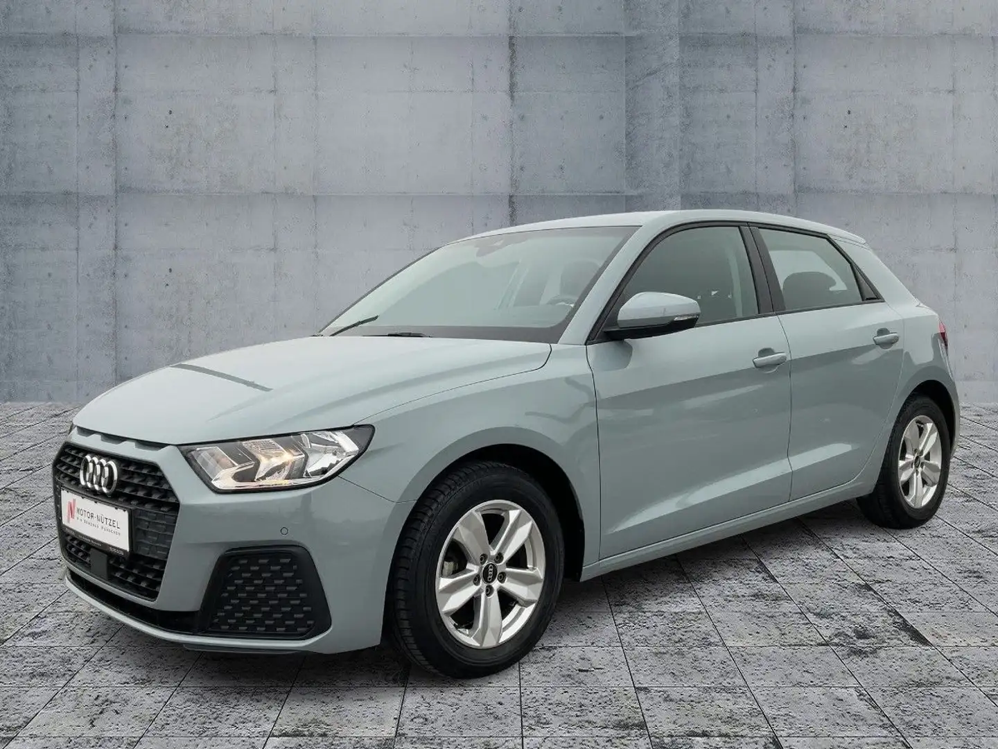 Audi A1 25 TFSI 2xPDC+DAB+MFL+15"LM Gris - 2