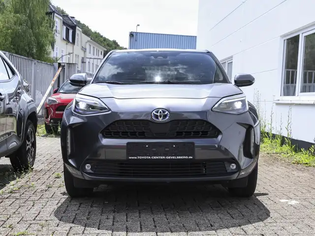 Toyota Yaris Cross view 4