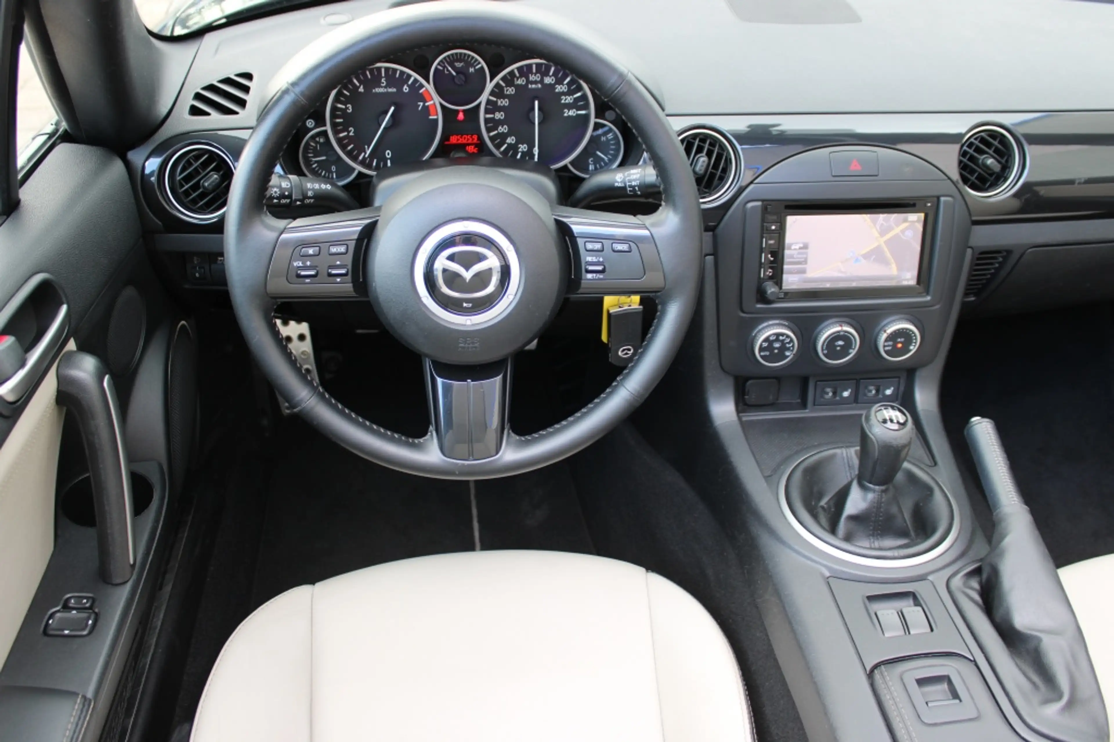 Mazda MX-5 1.8 Hanabi | Leder | Navi | Cruise | Clima | Licht — photo 4