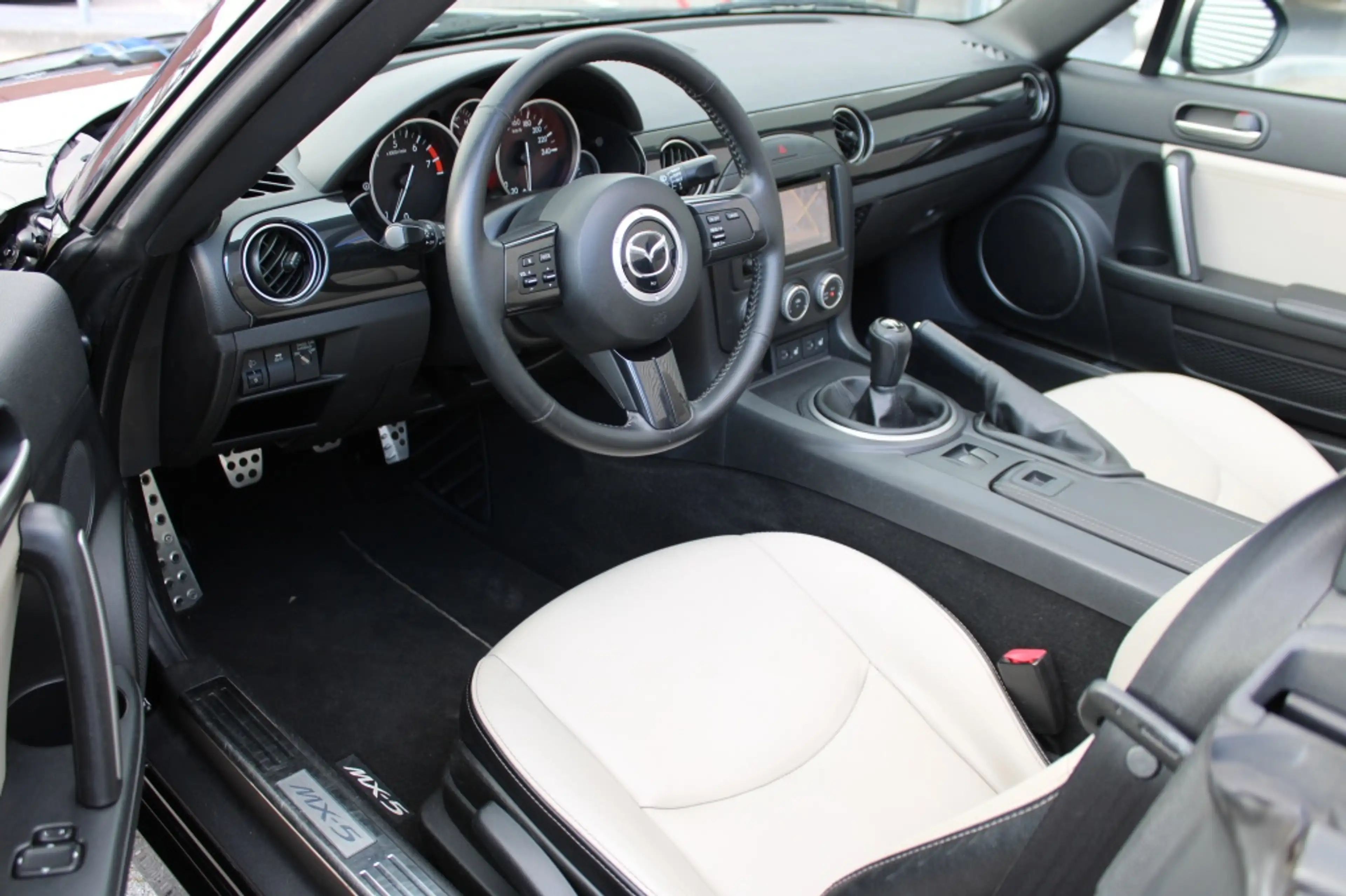 Mazda MX-5 1.8 Hanabi | Leder | Navi | Cruise | Clima | Licht — photo 8