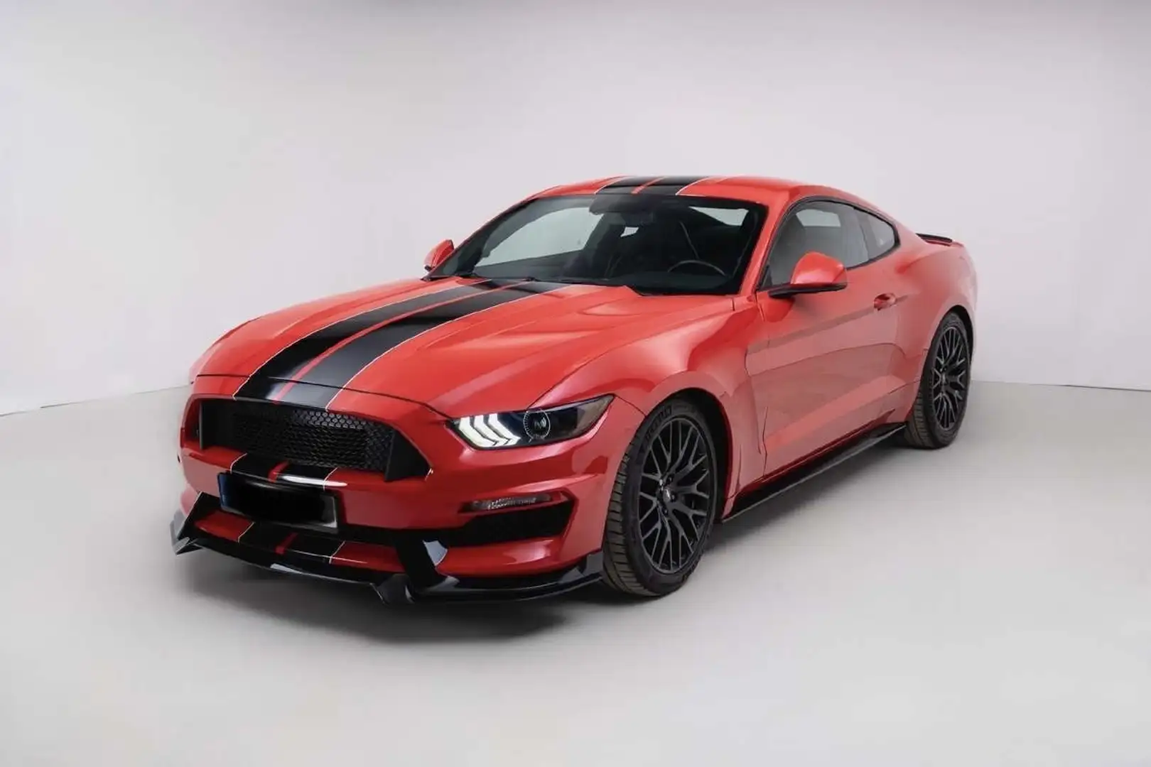 Ford Mustang Fastback 5.0 ti-vct V8 GT 421cv Versione Europea Rosso - 2