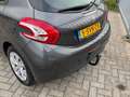 Peugeot 208 1.2 VTi Envy 5 deurs 82PK! Navi l Cruise l AIRCO E Grijs - thumbnail 41