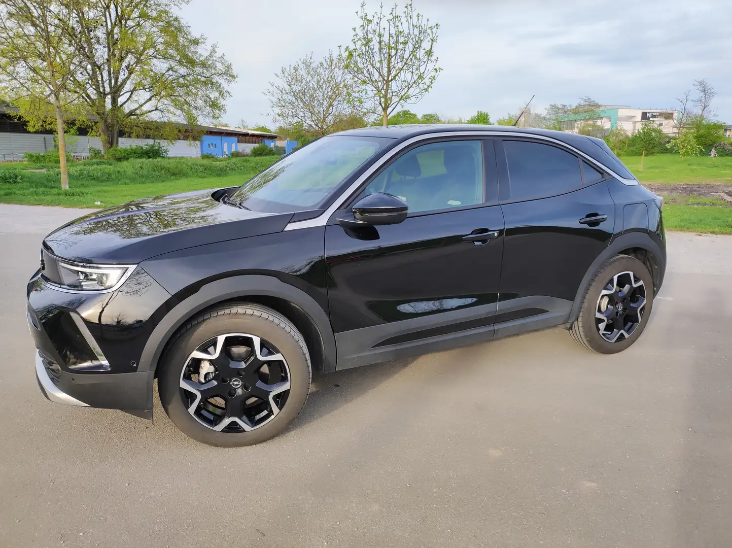 Opel Mokka-E Mokka-e Ultimate, IntelliLux, Navi Pro, SoH 100% Schwarz - 2