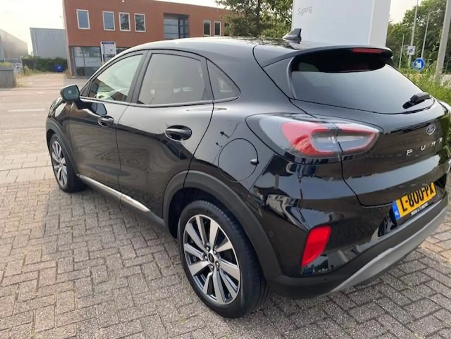 Ford Puma 1.0 EcoBoost Hybrid Titanium X Negro - 2