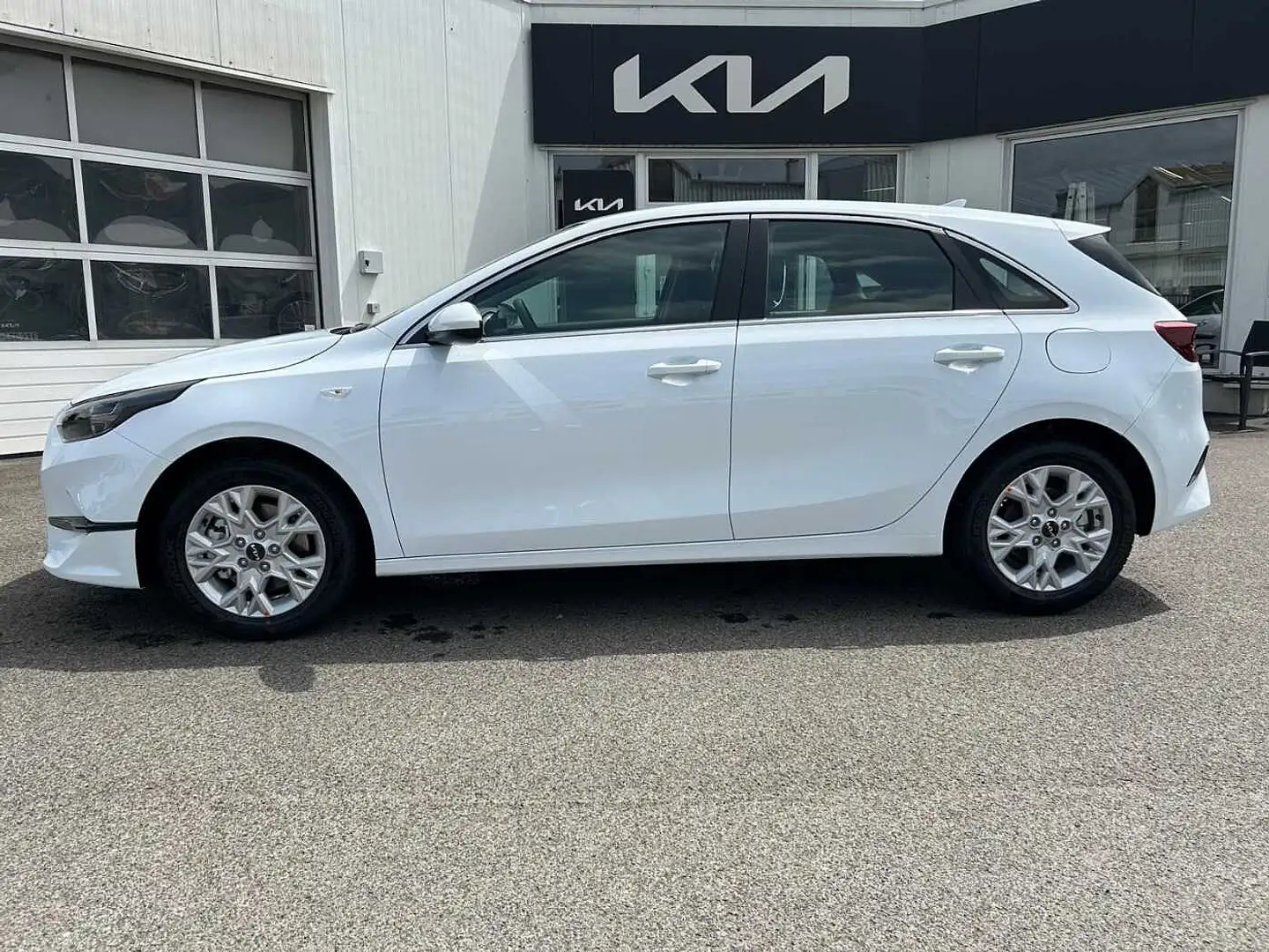 Kia Ceed / cee'd Vision 1.0 T-GDI +RFK+SHZ+NAV Beyaz - 2