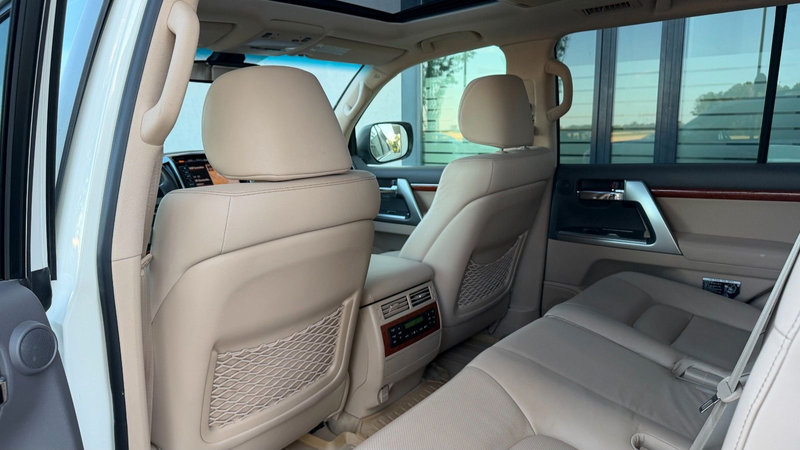 Toyota Land Cruiser 200 Executive 4.5d V8 TV 7Sitze VAT — photo 14