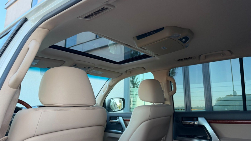 Toyota Land Cruiser 200 Executive 4.5d V8 TV 7Sitze VAT — photo 15