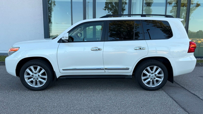 Toyota Land Cruiser 200 Executive 4.5d V8 TV 7Sitze VAT — photo 2