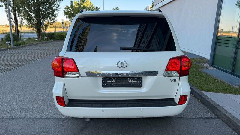 Toyota Land Cruiser 200 Executive 4.5d V8 TV 7Sitze VAT — photo 4