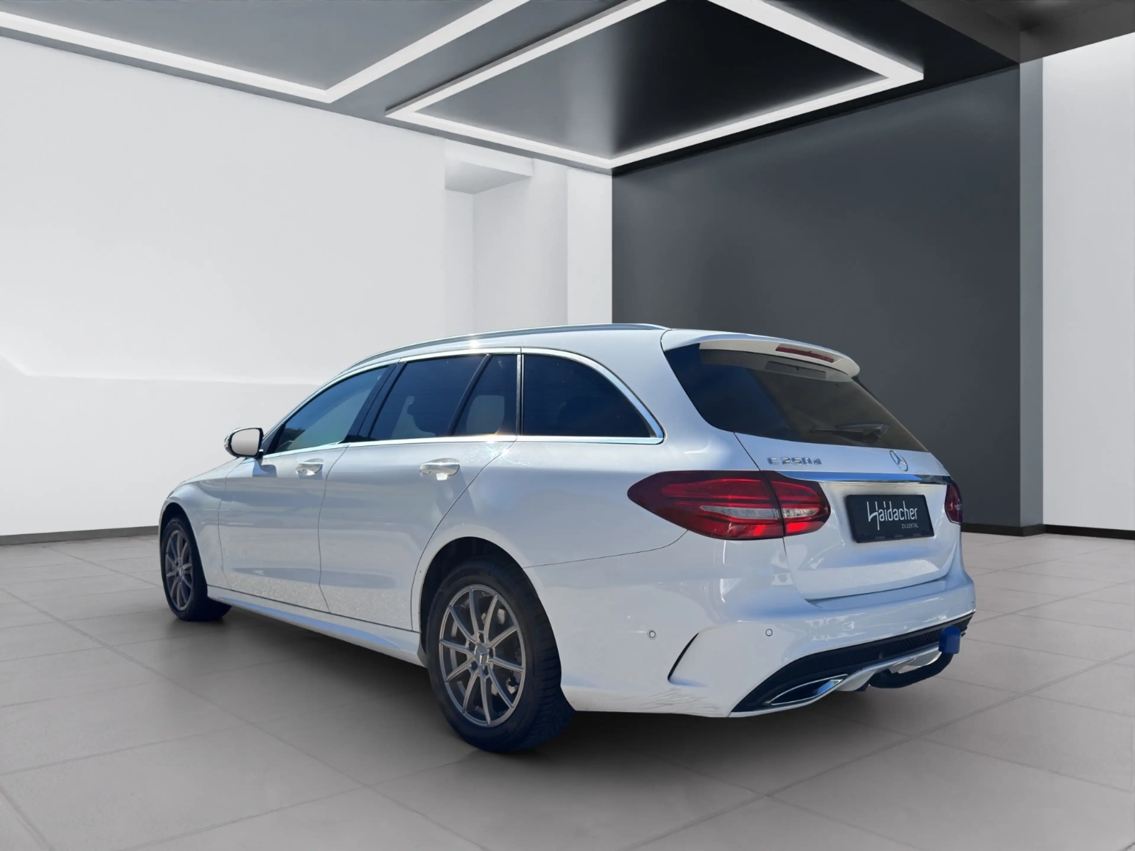 Mercedes-Benz C 250 d 4MATIC T-Modell Leder Klima Shz eHeck — photo 5
