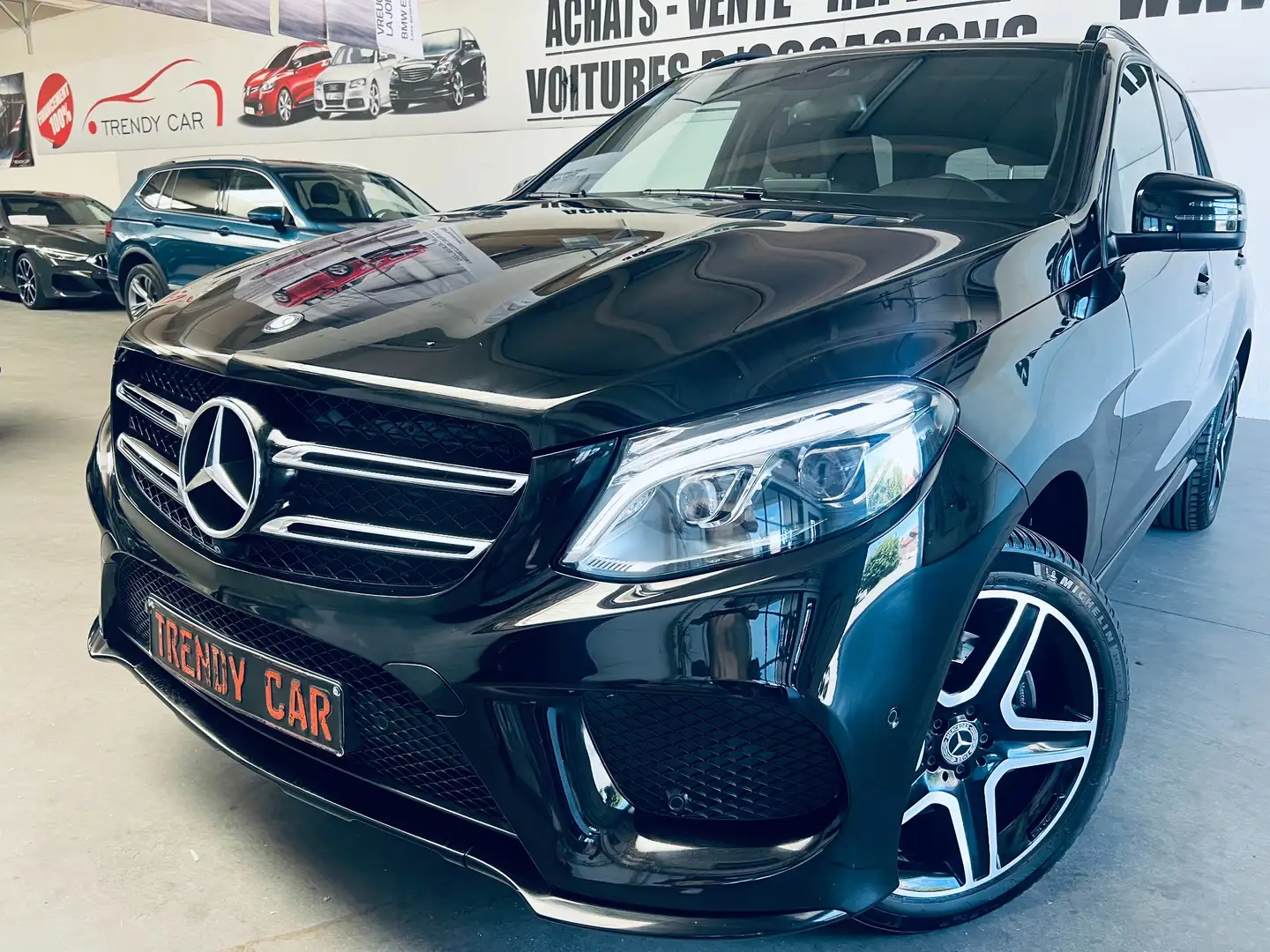 Mercedes-Benz GLE 350 d 4-Matic+AMG-Line+(26364€+TVA)+CARNET+CARPASS Negro - 1