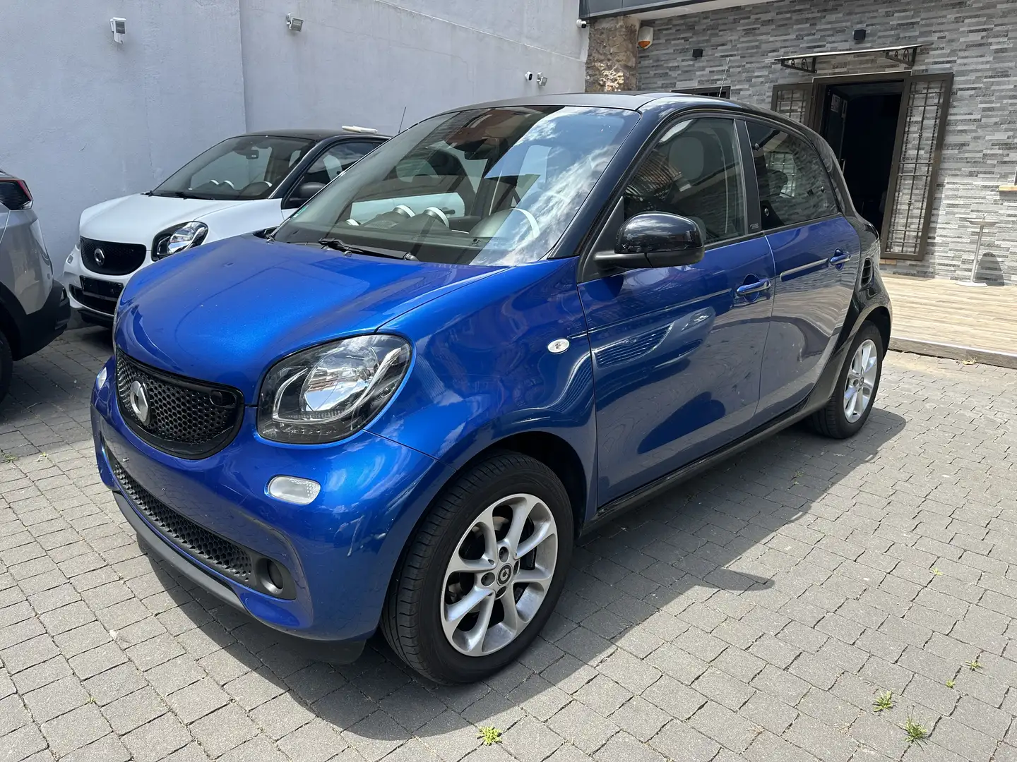 smart forFour 1.0 Passion 71cv Bleu - 1