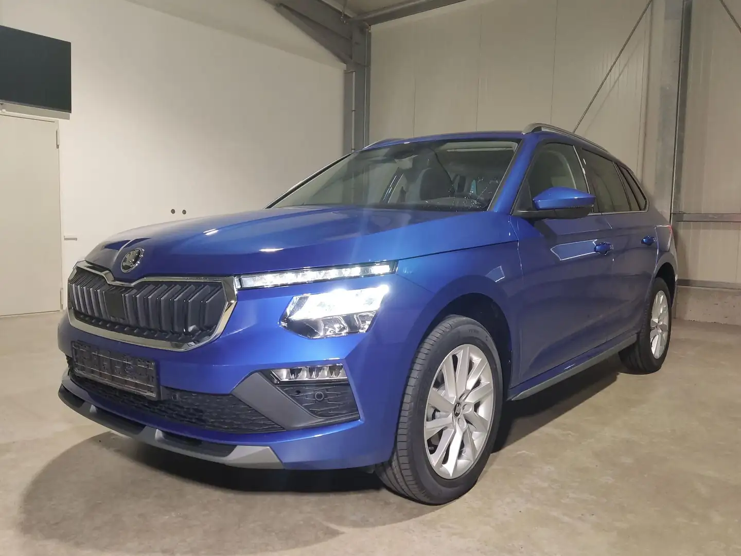 Skoda Kamiq 130 Jahre Premium Edition 1.5 TSI 150 PS DSG An... Blau - 1