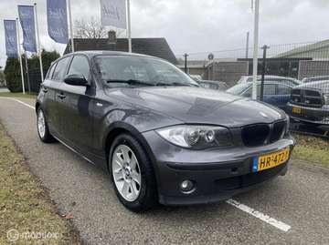 1-serie 116i High Executive | 5 Deurs | Sportstoel