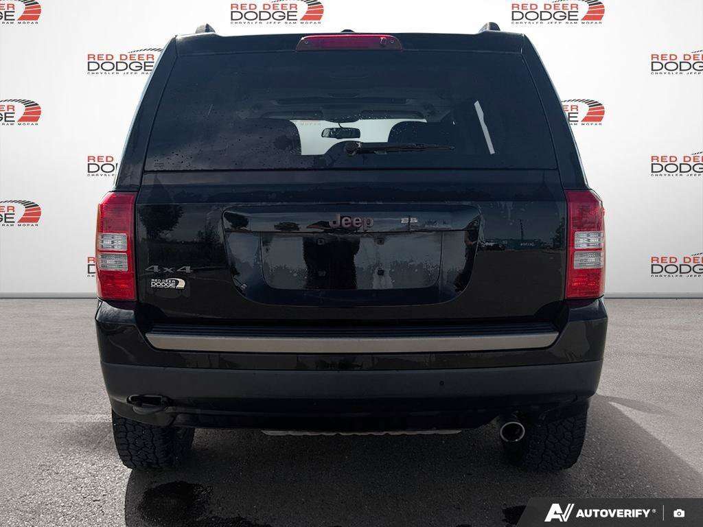 2016 Jeep Patriot 75th Anniversary — снимка 1