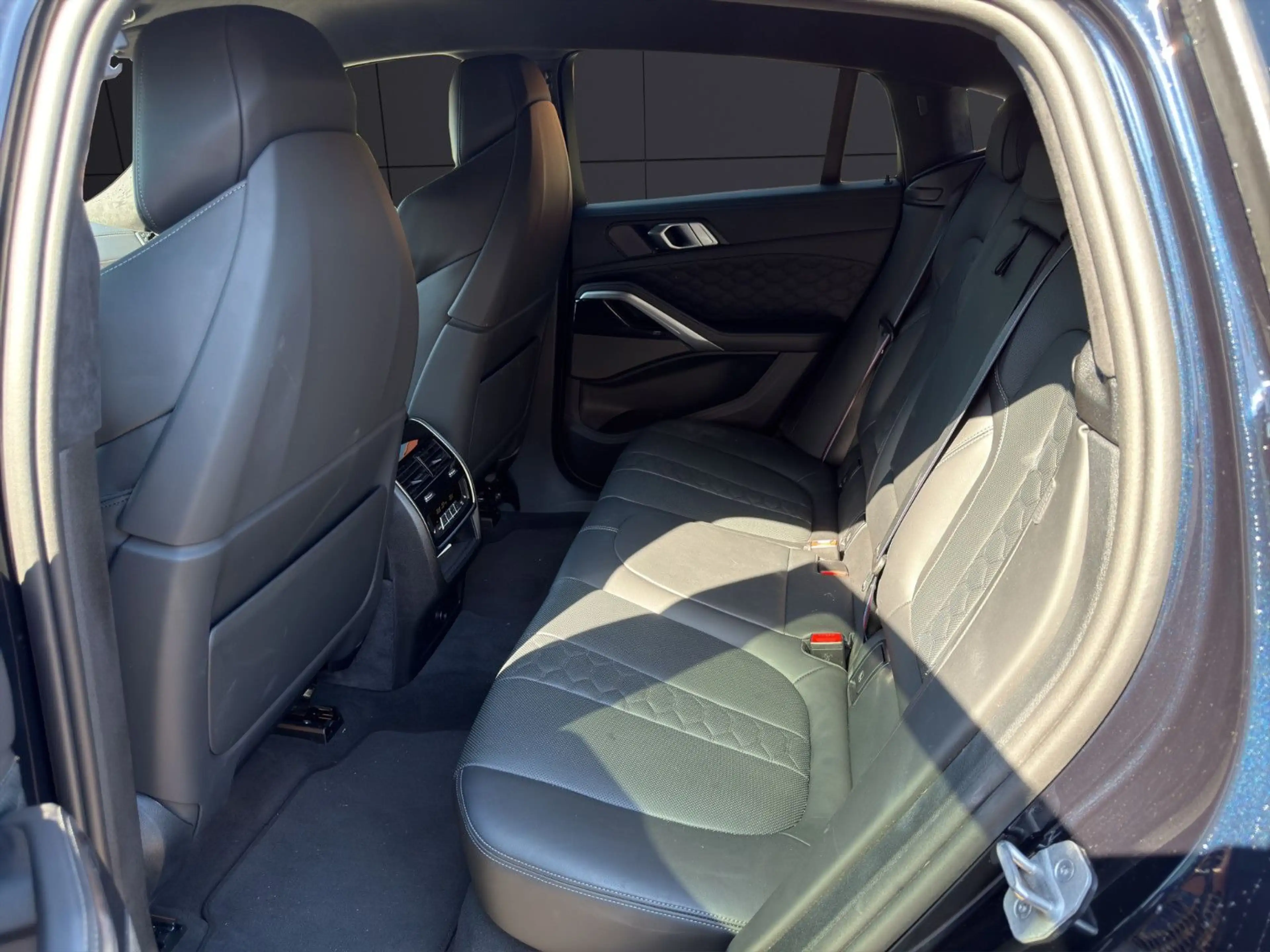 BMW X6 M Competition/Massage/Shadow/360°/H&K — photo 15