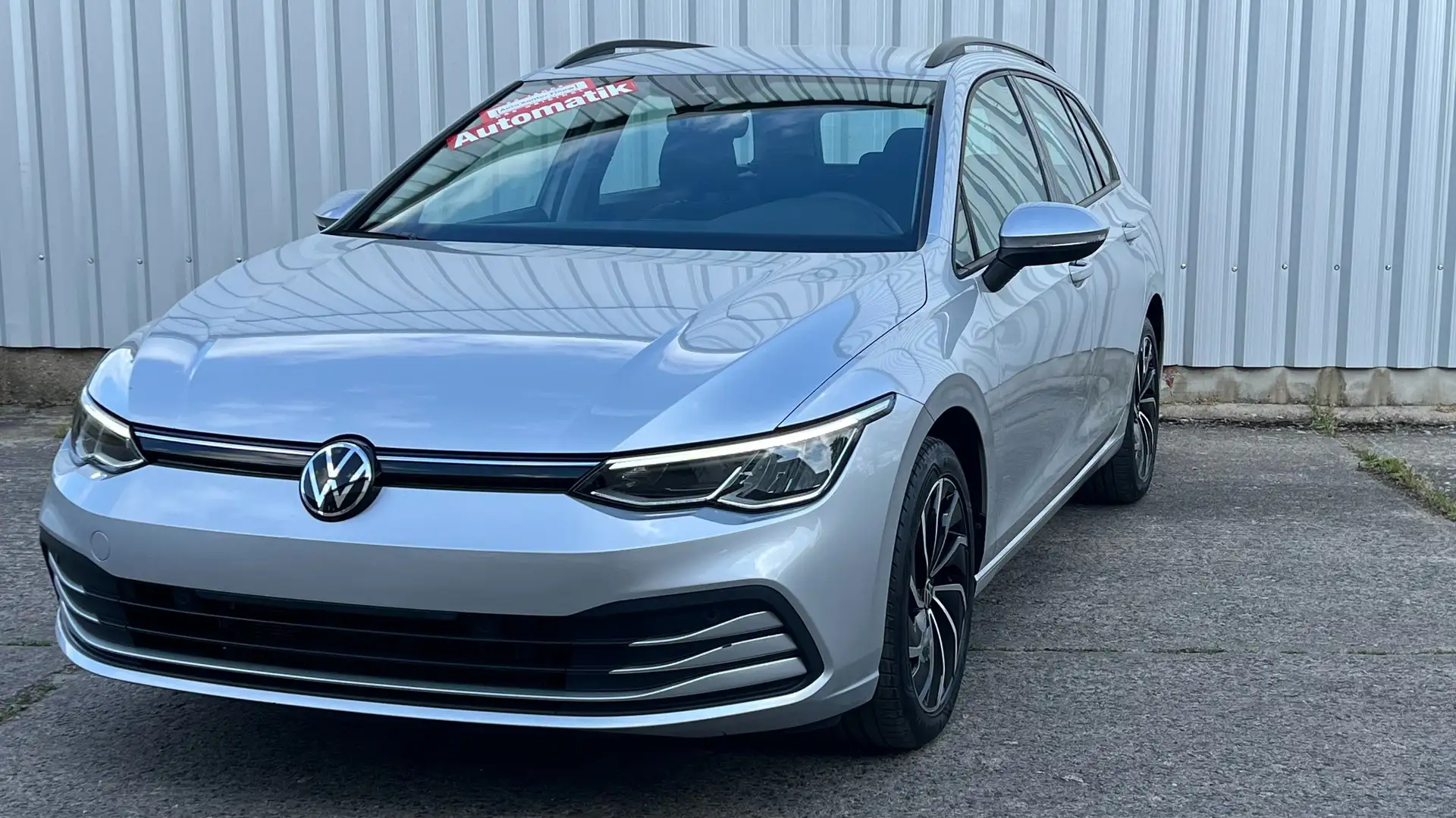 Volkswagen Golf Variant Life 2,0 TDi *LED*AHZV* Grigio - 1