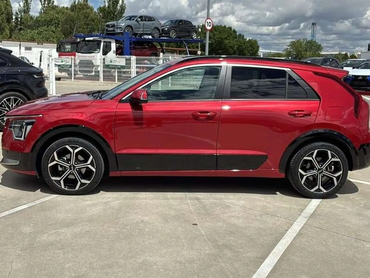 Kia Niro 1.6 HEV Emotion Rojo - 2