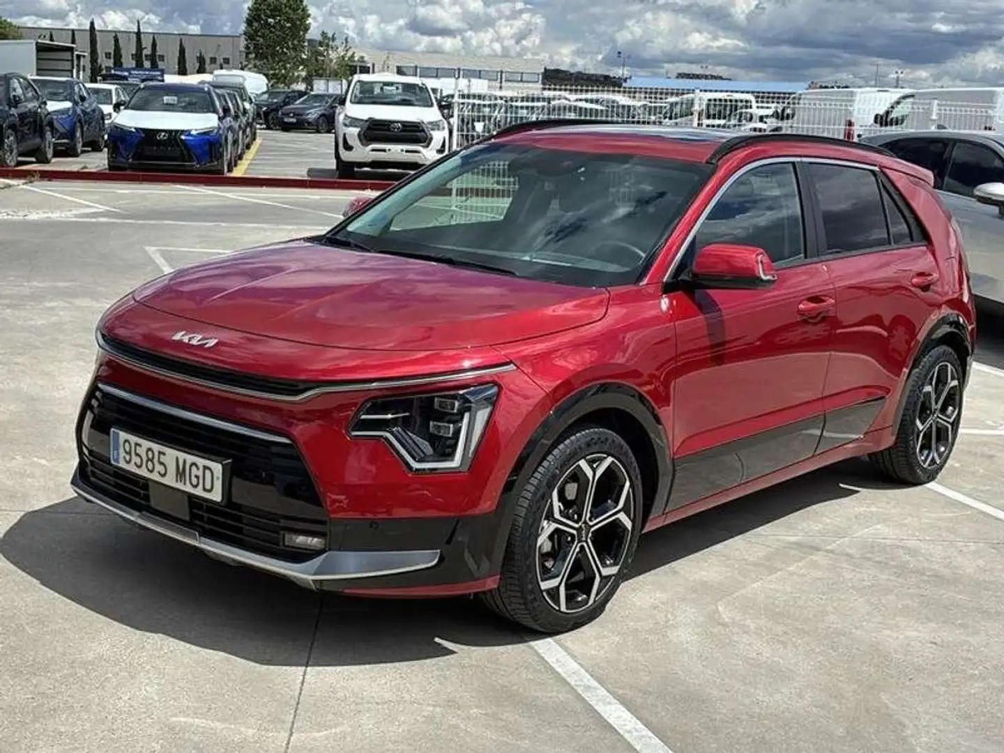 Kia Niro 1.6 HEV Emotion Rojo - 1