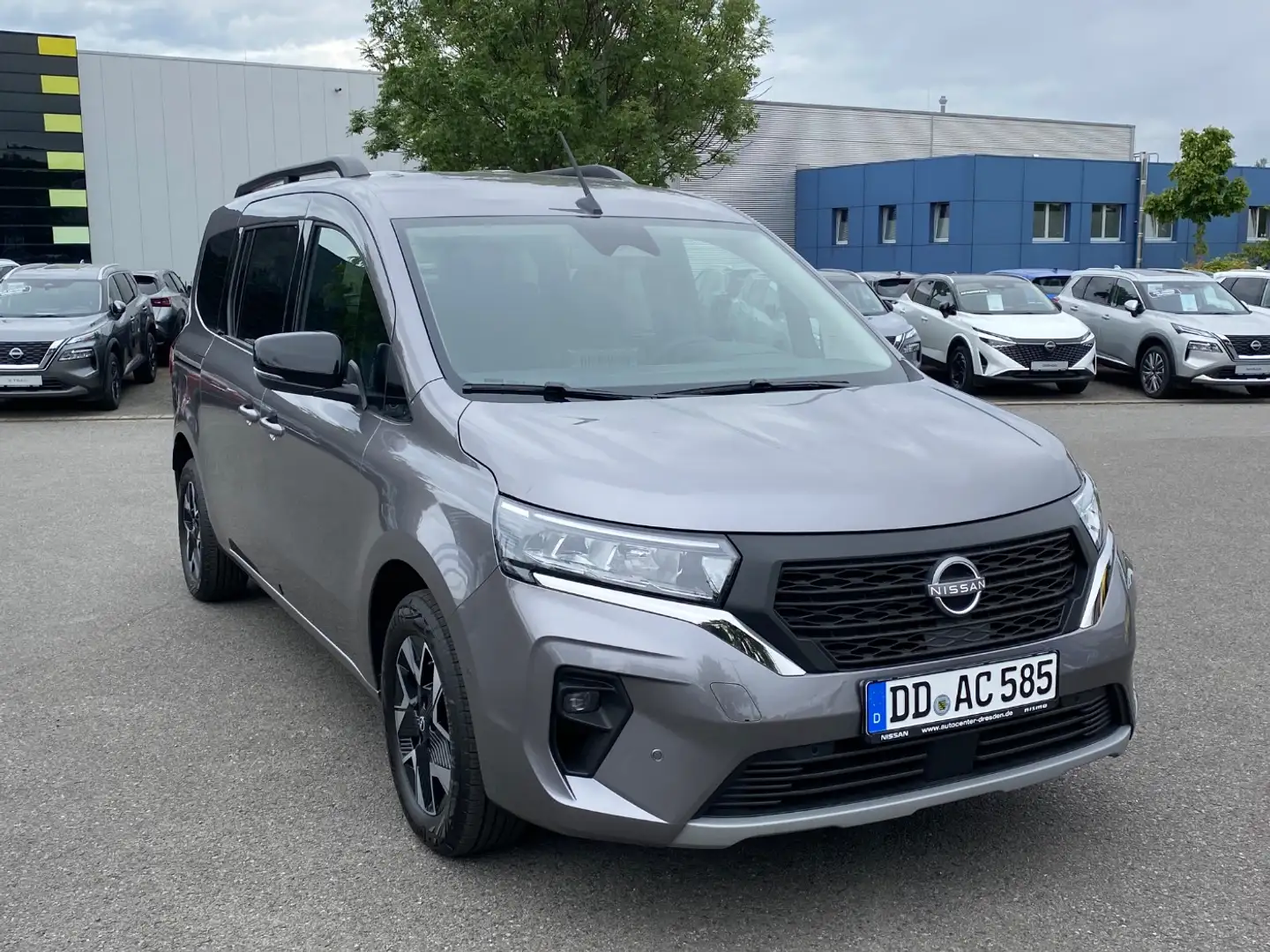 Nissan Townstar Kombi DIG-T 130 L2 Tekna Navi+SHZ+360 Grau - 2