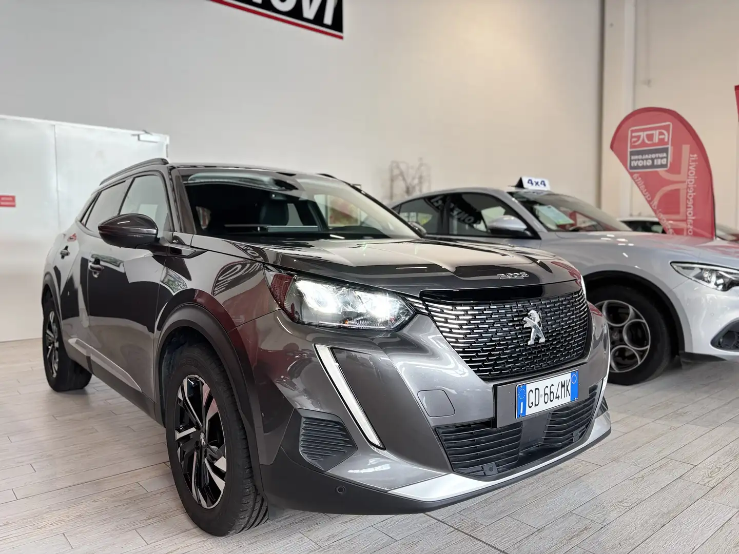 Peugeot 2008 ALLURE * NO OBBLIGO FINANZIAMENTO* 1.2 100 CV FULL Grigio - 2
