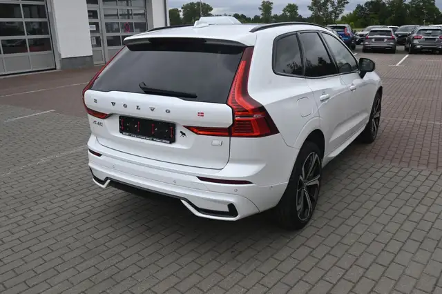Volvo XC60 view 6