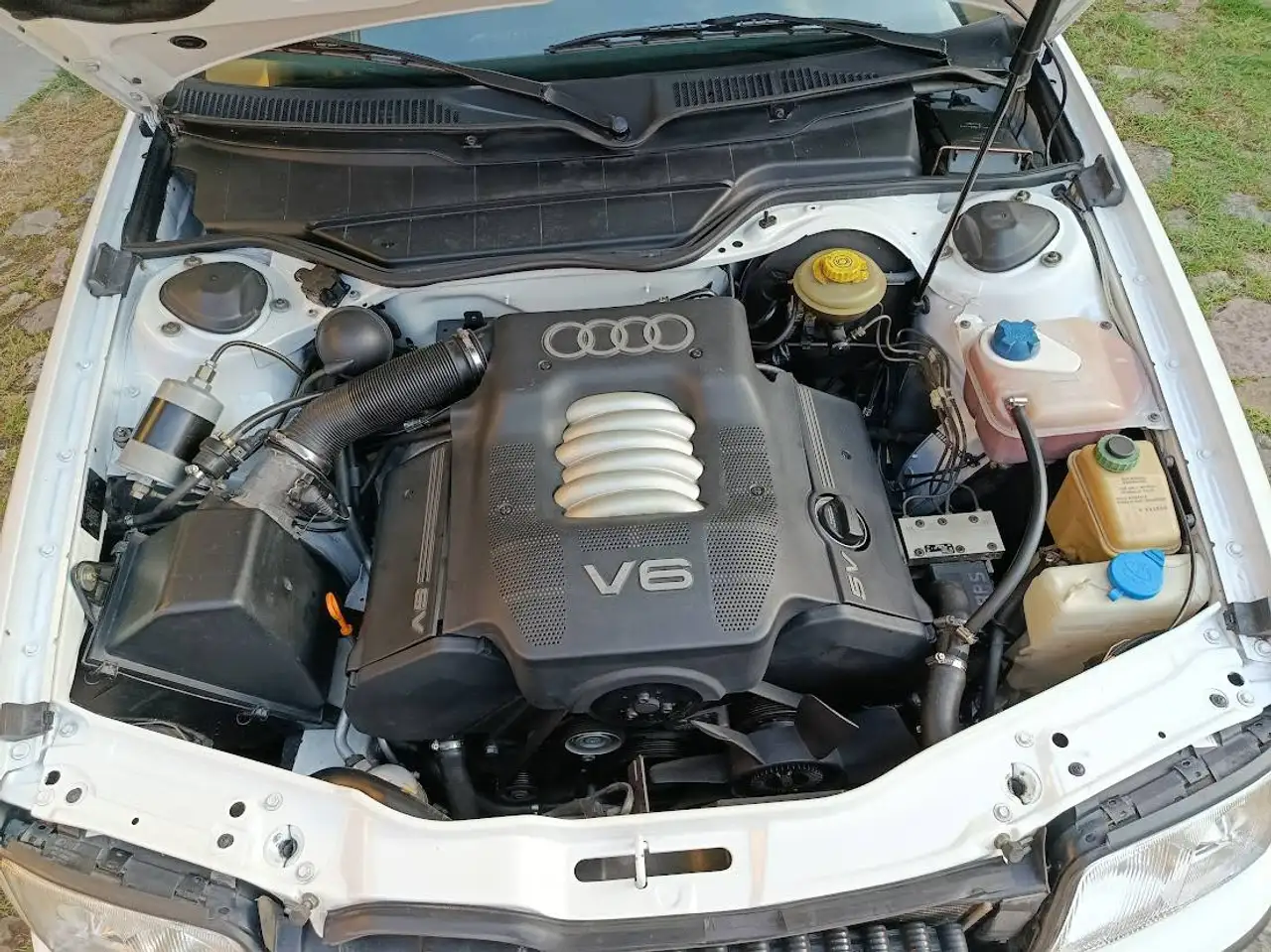 Audi 100 2.8 quattro, foto 8