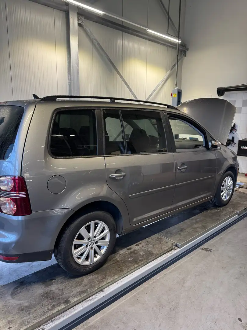Volkswagen Touran 1.4 TSI Touran in goede staat! Grijs - 1