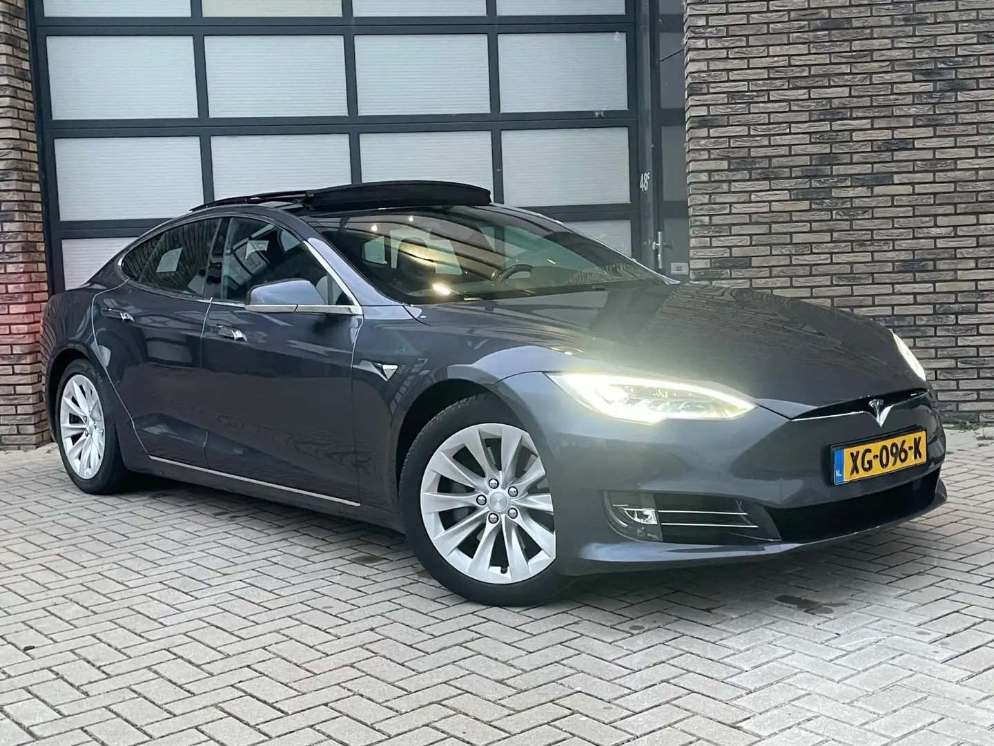 Tesla Model S 75D Base | SOH % | Enhanced Autopilot | Panoramada Grigio - 2